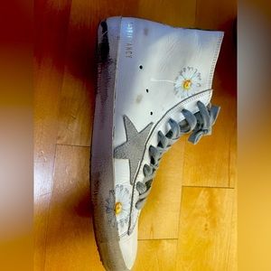 Golden Goose Francy sneakers with handpainted daisies. Size 38